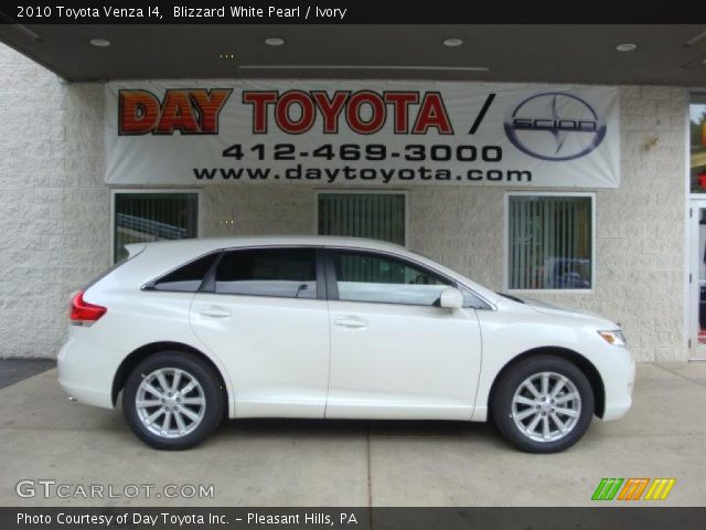 2010 Toyota Venza I4 in Blizzard White Pearl
