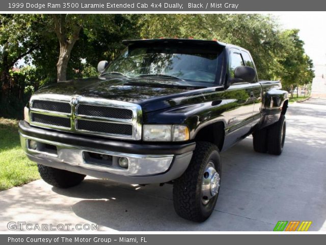 1999 Dodge Ram 3500 Laramie Extended Cab 4x4 Dually in Black