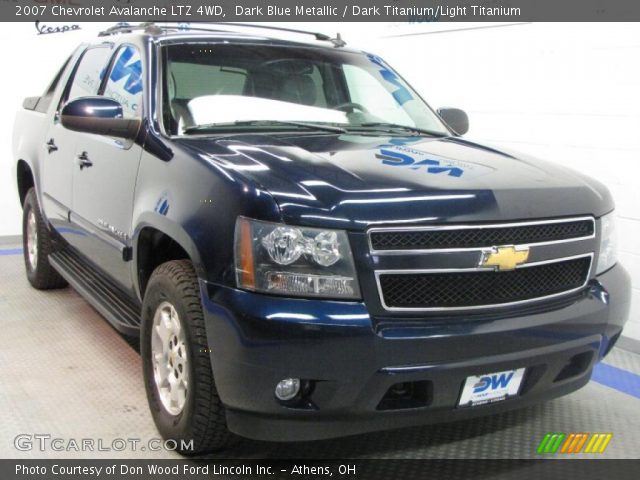 2007 Chevrolet Avalanche LTZ 4WD in Dark Blue Metallic