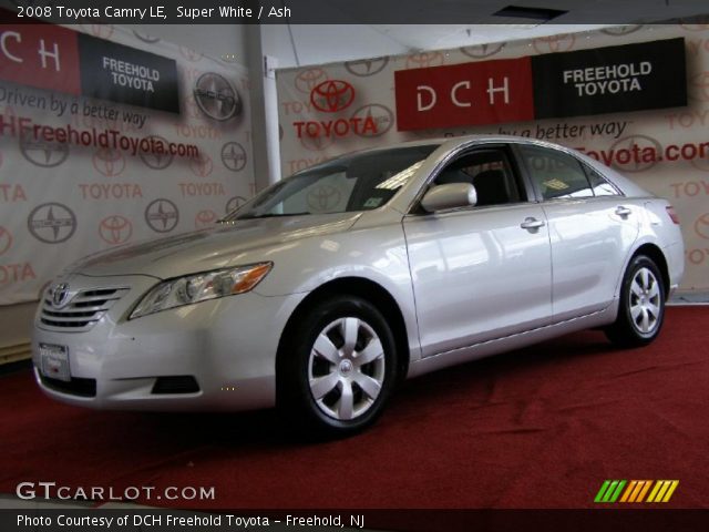 2008 Toyota Camry LE in Super White