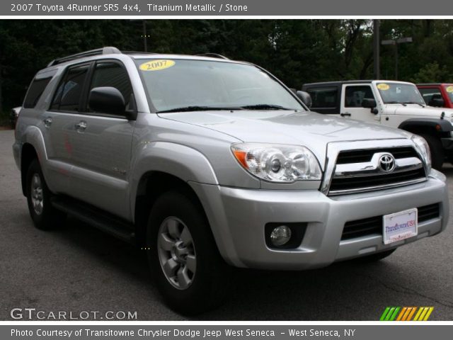 2007 Toyota 4Runner SR5 4x4 in Titanium Metallic