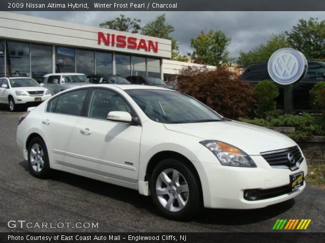 2009 Nissan Altima Hybrid in Winter Frost Pearl