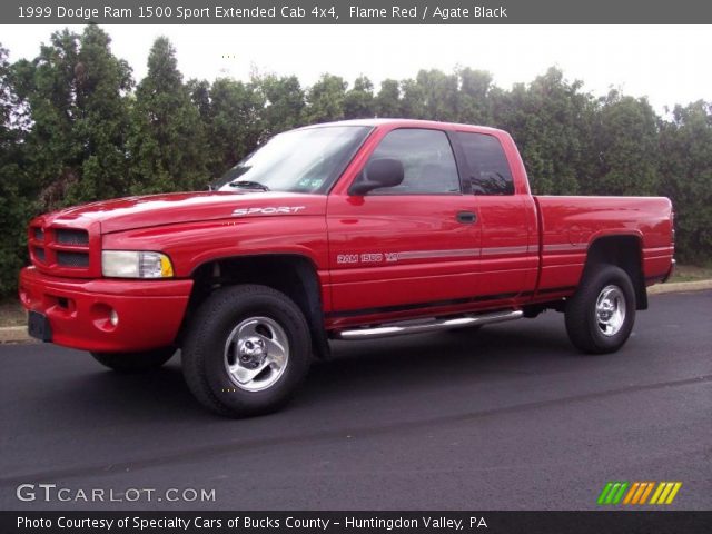 1999 Dodge Ram 1500 Sport Extended Cab 4x4 in Flame Red