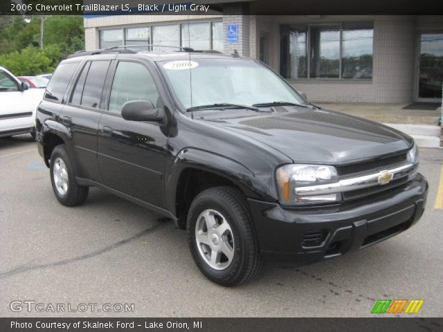2006 Chevrolet TrailBlazer LS in Black