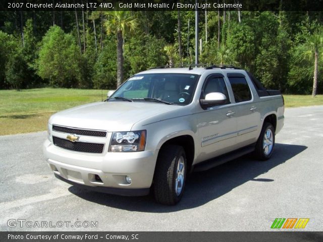 2007 Chevrolet Avalanche LTZ 4WD in Gold Mist Metallic