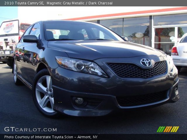 2010 Toyota Camry SE in Magnetic Gray Metallic