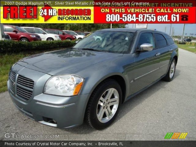 2007 Dodge Magnum SXT in Silver Steel Metallic