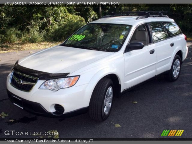 2009 Subaru Outback 2.5i Wagon in Satin White Pearl