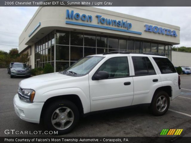 2006 Chevrolet TrailBlazer EXT LS in Summit White