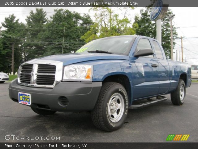 2005 Dodge Dakota ST Club Cab in Atlantic Blue Pearl