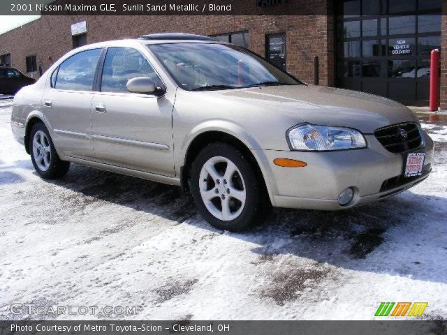 2001 Nissan Maxima GLE in Sunlit Sand Metallic