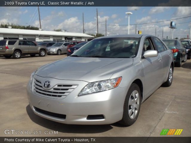 2009 Toyota Camry LE in Classic Silver Metallic