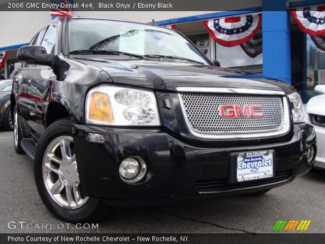 2006 GMC Envoy Denali 4x4 in Black Onyx