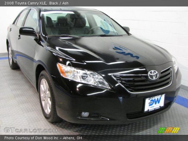 2008 Toyota Camry XLE in Black