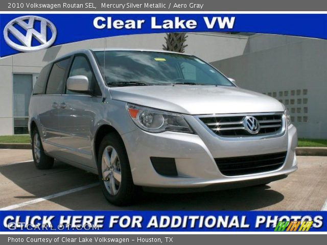 2010 Volkswagen Routan SEL in Mercury Silver Metallic