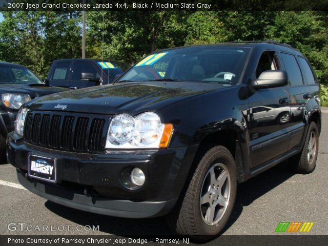 2007 Jeep Grand Cherokee Laredo 4x4 in Black