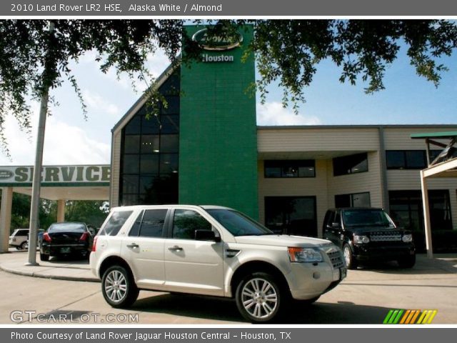 2010 Land Rover LR2 HSE in Alaska White