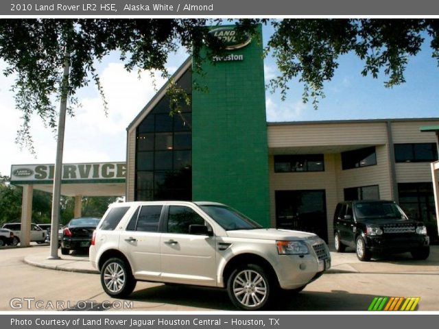 2010 Land Rover LR2 HSE in Alaska White