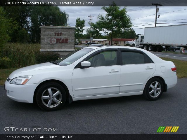 2004 Honda Accord EX Sedan in Taffeta White