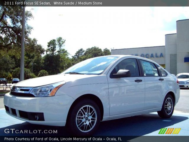 2011 Ford Focus SE Sedan in White Suede