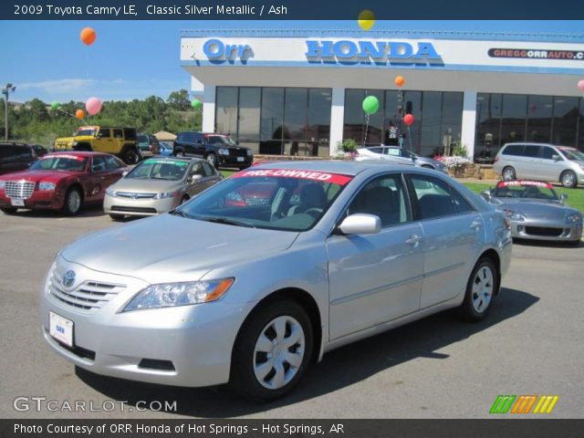 2009 Toyota Camry LE in Classic Silver Metallic