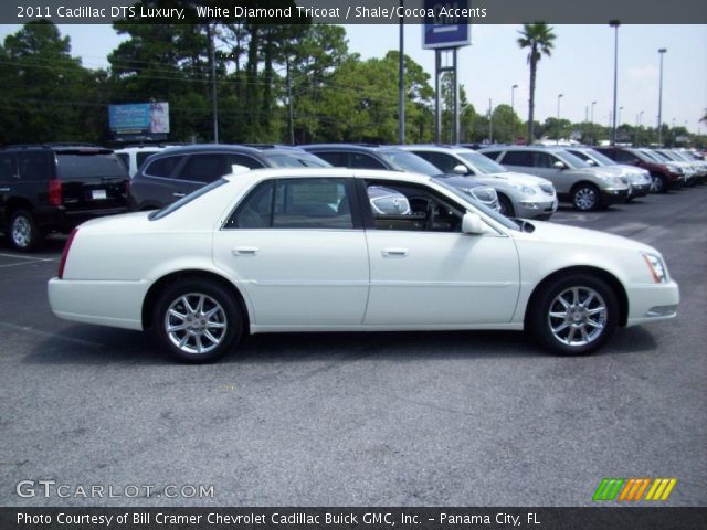 2011 Cadillac DTS Luxury in White Diamond Tricoat