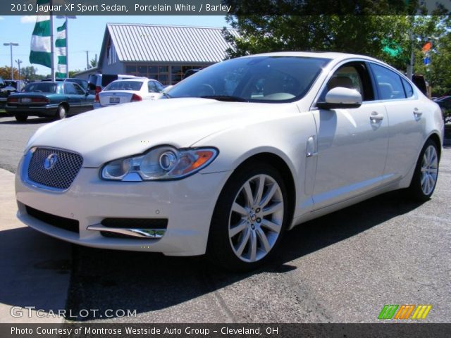 2010 Jaguar XF Sport Sedan in Porcelain White