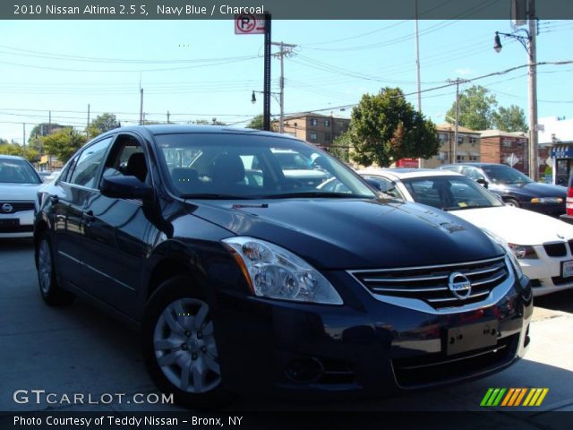 2010 Nissan Altima 2.5 S in Navy Blue