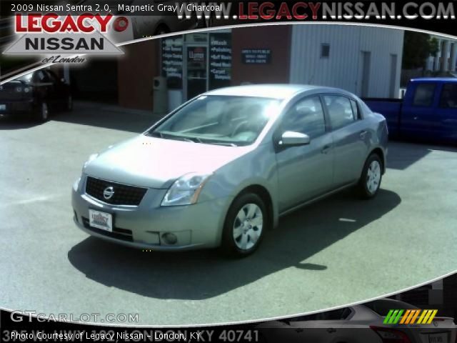 2009 Nissan Sentra 2.0 in Magnetic Gray