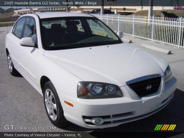 2005 Hyundai Elantra GLS Sedan in Nordic White