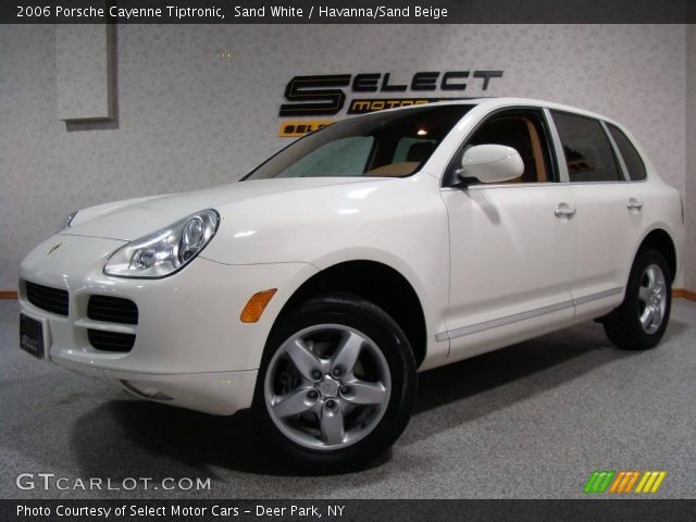 2006 Porsche Cayenne Tiptronic in Sand White