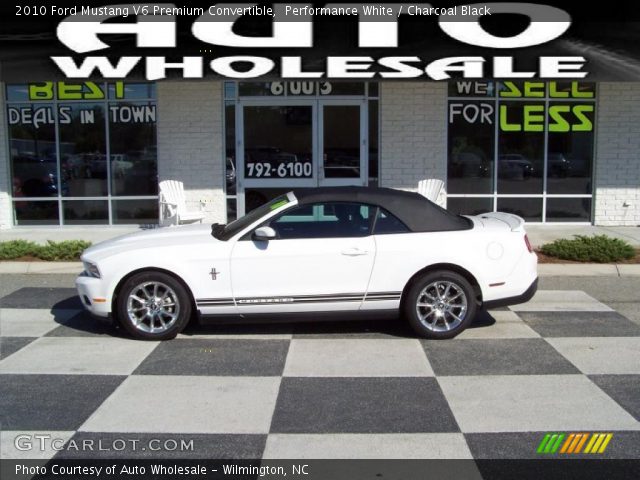2010 Ford Mustang V6 Premium Convertible in Performance White