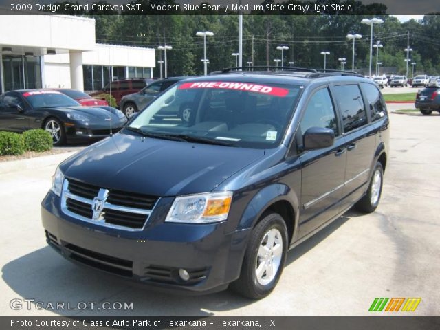 2009 Dodge Grand Caravan SXT in Modern Blue Pearl