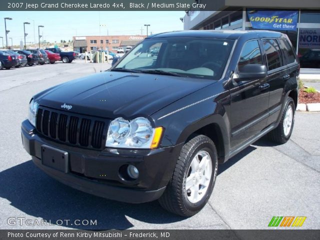 2007 Jeep Grand Cherokee Laredo 4x4 in Black