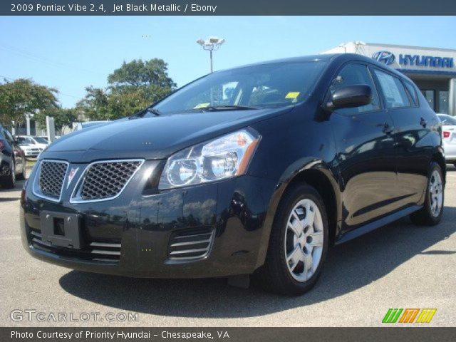 2009 Pontiac Vibe 2.4 in Jet Black Metallic