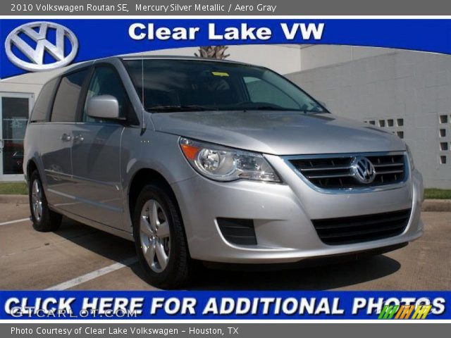 2010 Volkswagen Routan SE in Mercury Silver Metallic