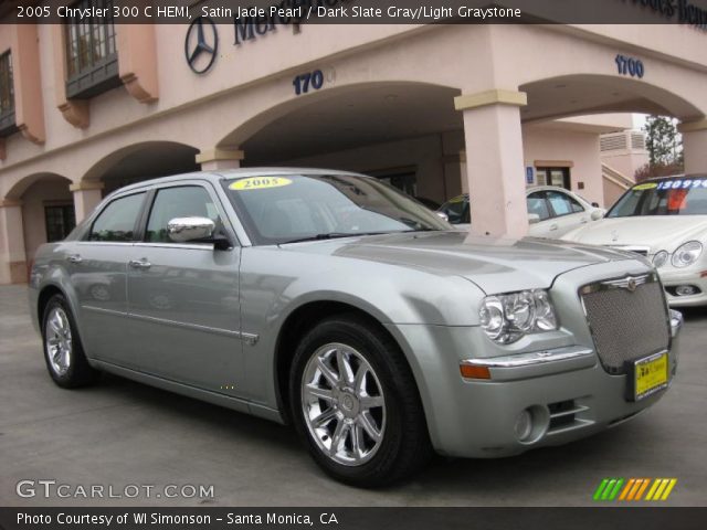 2005 Chrysler 300 C HEMI in Satin Jade Pearl