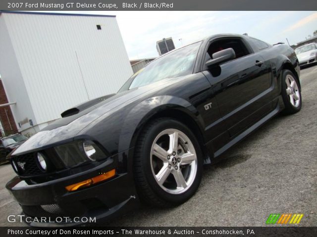 2007 Ford Mustang GT Deluxe Coupe in Black