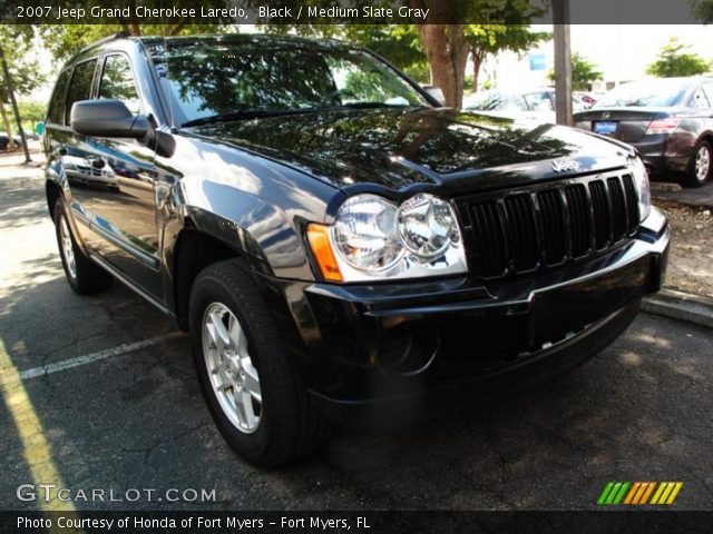 2007 Jeep Grand Cherokee Laredo in Black