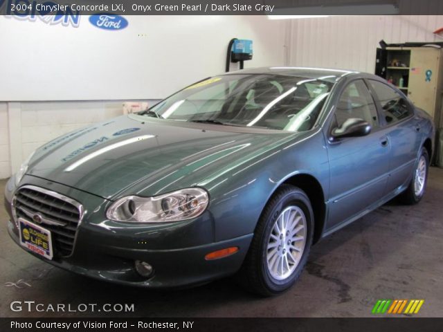 2004 Chrysler Concorde LXi in Onyx Green Pearl