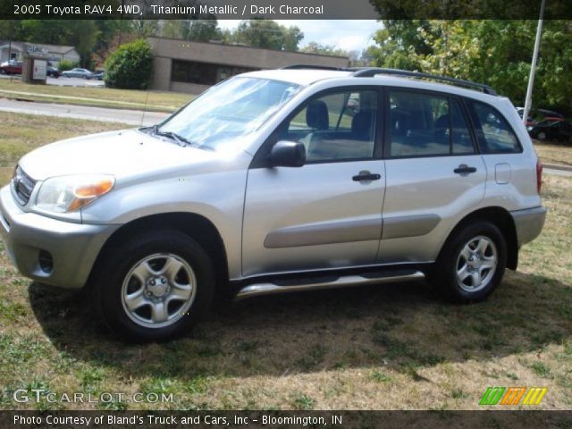 2005 Toyota RAV4 4WD in Titanium Metallic