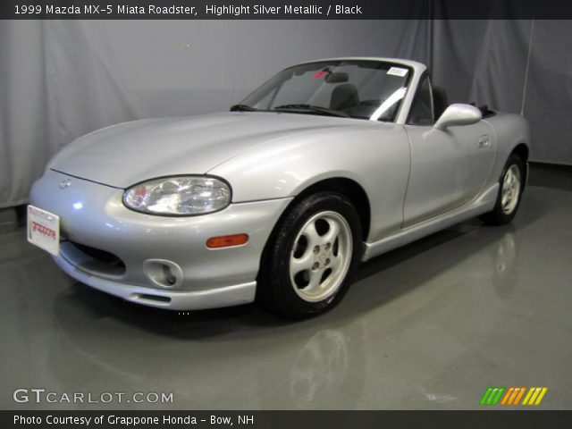 1999 Mazda MX-5 Miata Roadster in Highlight Silver Metallic