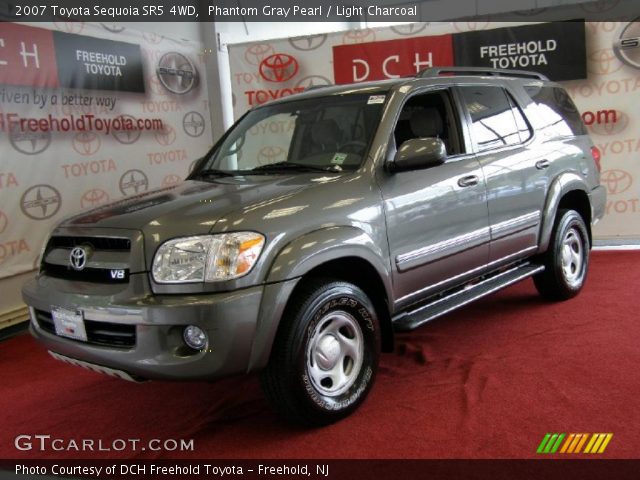 2007 Toyota Sequoia SR5 4WD in Phantom Gray Pearl