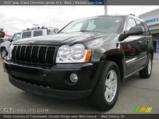 2007 Jeep Grand Cherokee Laredo 4x4 in Black