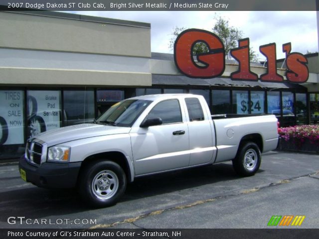 2007 Dodge Dakota ST Club Cab in Bright Silver Metallic