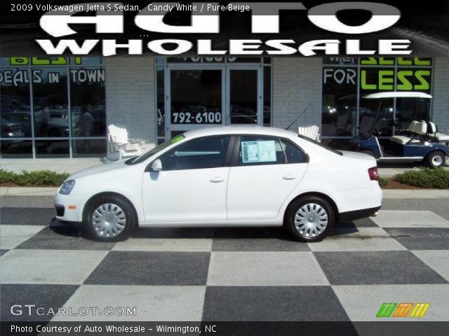 2009 Volkswagen Jetta S Sedan in Candy White