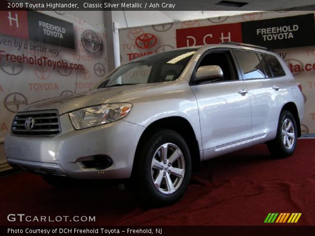 2008 Toyota Highlander  in Classic Silver Metallic