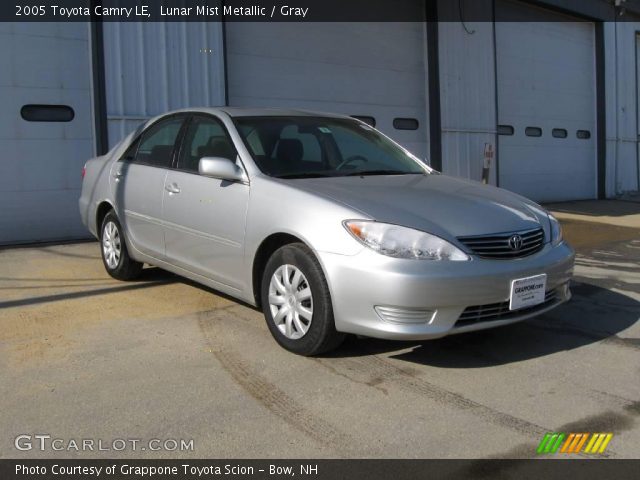 2005 Toyota Camry LE in Lunar Mist Metallic