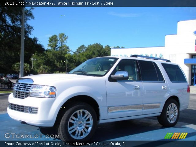 2011 Lincoln Navigator 4x2 in White Platinum Tri-Coat