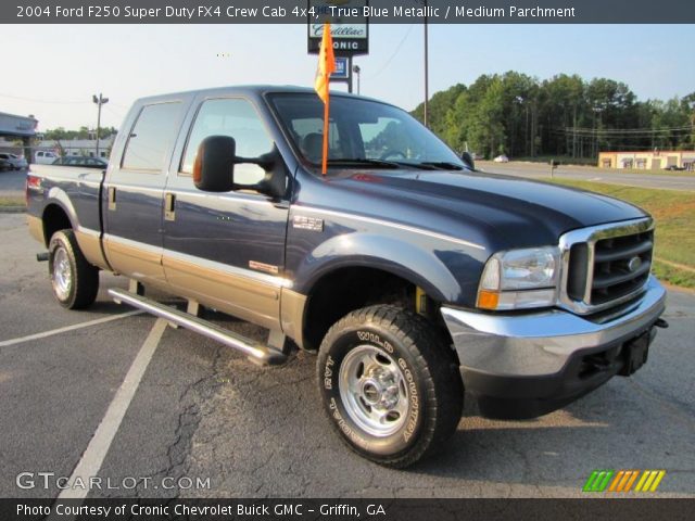 2004 Ford F250 Super Duty FX4 Crew Cab 4x4 in True Blue Metallic